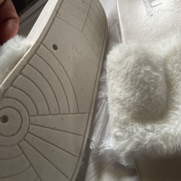 Fuzzy slides - Picture 9 of 9